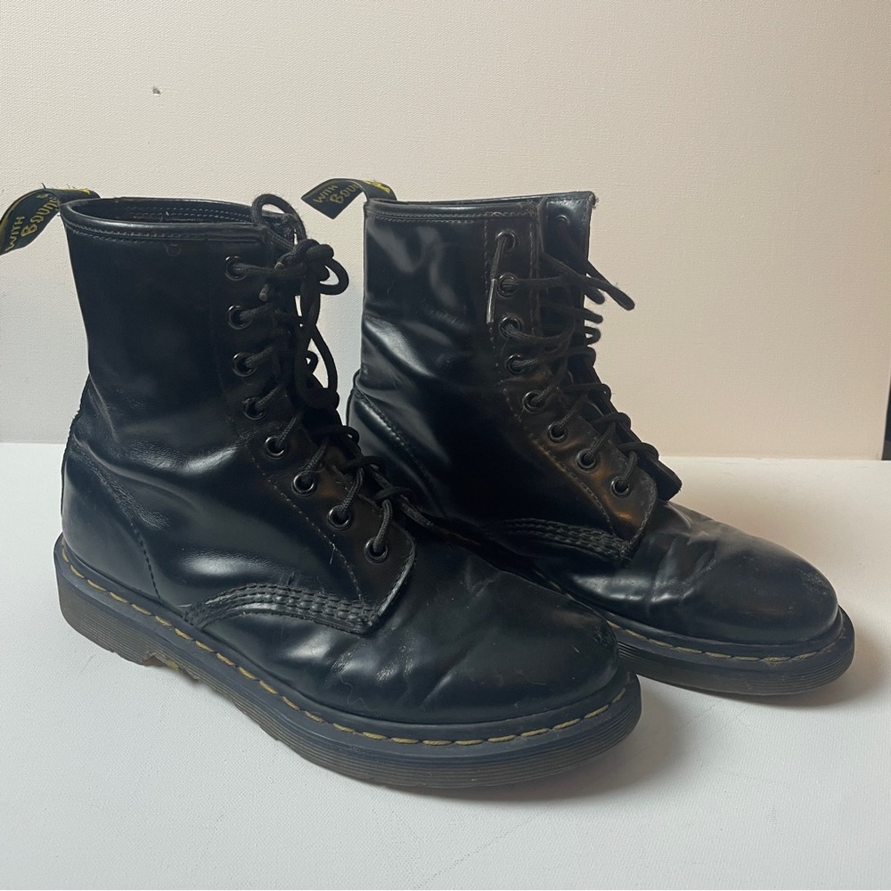 Used women’s Doc Martens, size 7